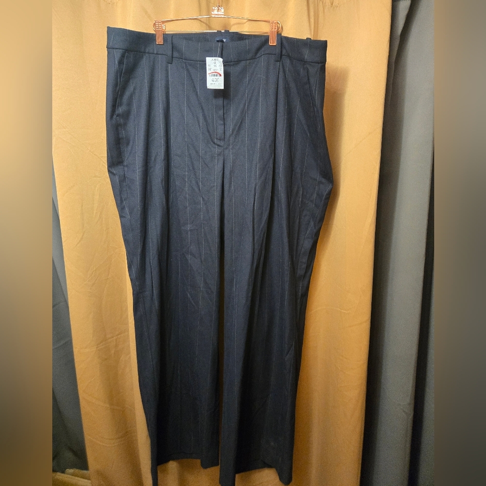 J. Crew Pleated trouser Navy Stripe Size 22